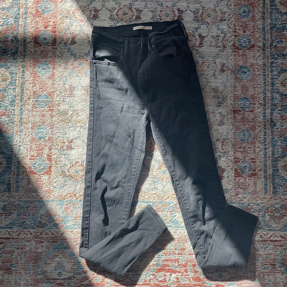 Levi high waisted skinny Jean